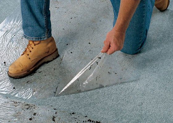 Stampaggio mediante soffiatura autoadesivo del film protettivo del PE per la pavimentazione del tappeto di legno