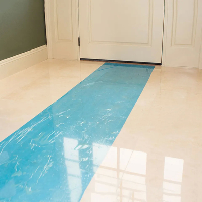 Un buon prezzo. Polvere trasparente della sporcizia di Polyethalene del blu di plastica temporaneo autoadesivo l'anti impermeabilizza il film della protezione del pavimento per le mattonelle in linea