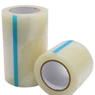 Un buon prezzo. Pellicola protettiva in PE resistente con rivestimento anti-UV e adesivo a base di gomma per una rimozione senza residui in linea